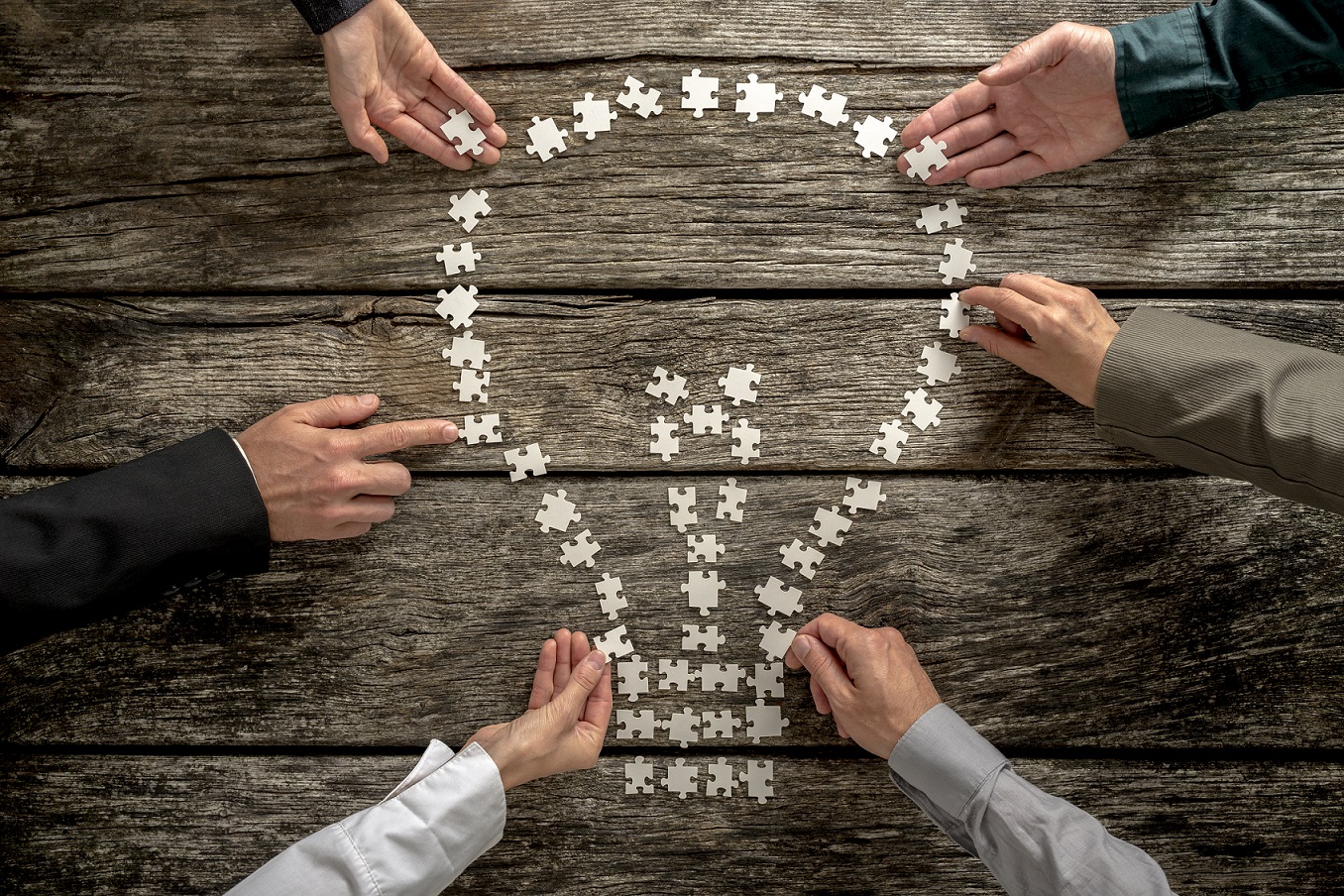 روش Chunking در آموزش زبان: تکنیکی برای یادگیری بهتر و سریع‌تر